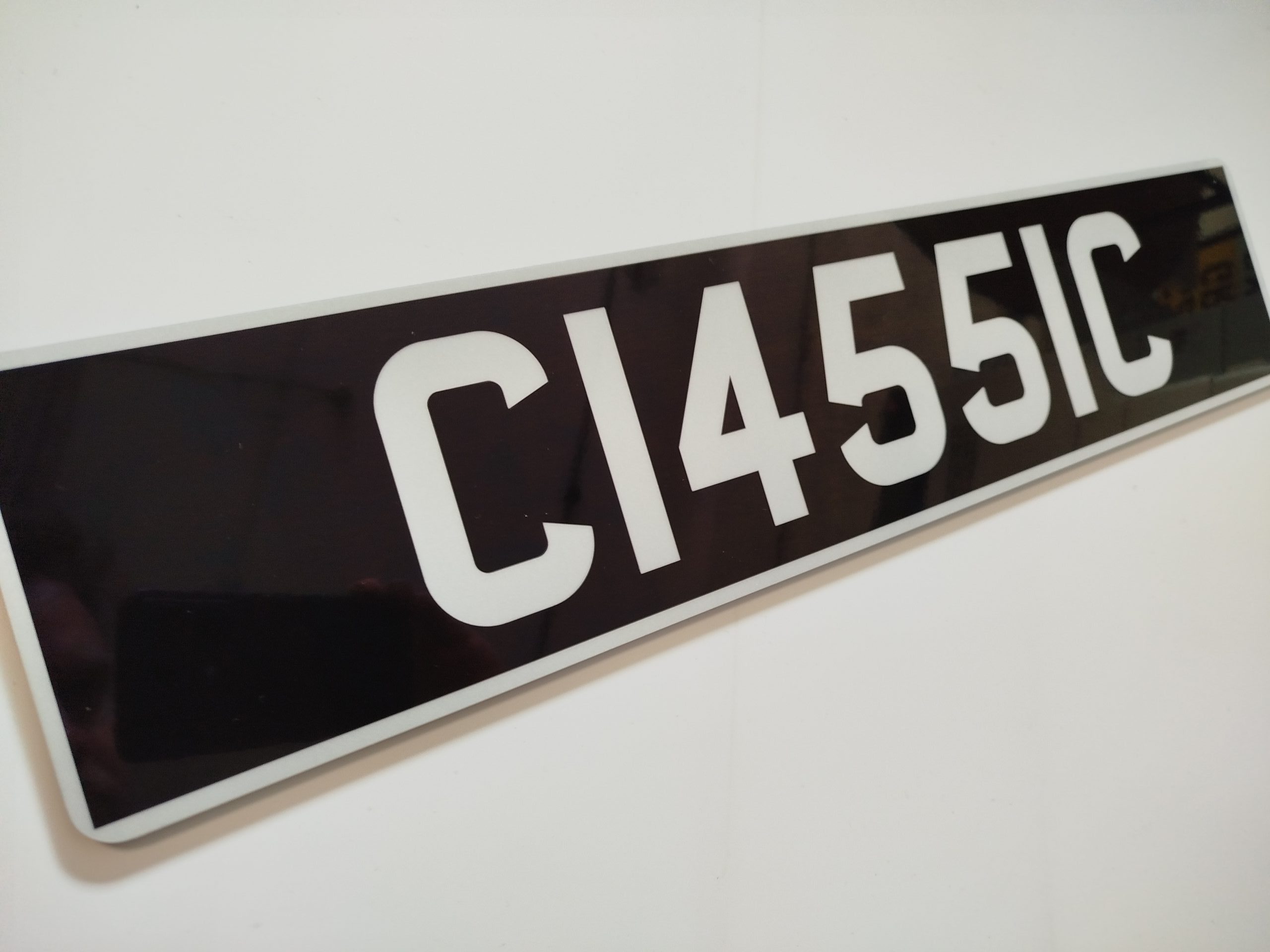 black plates